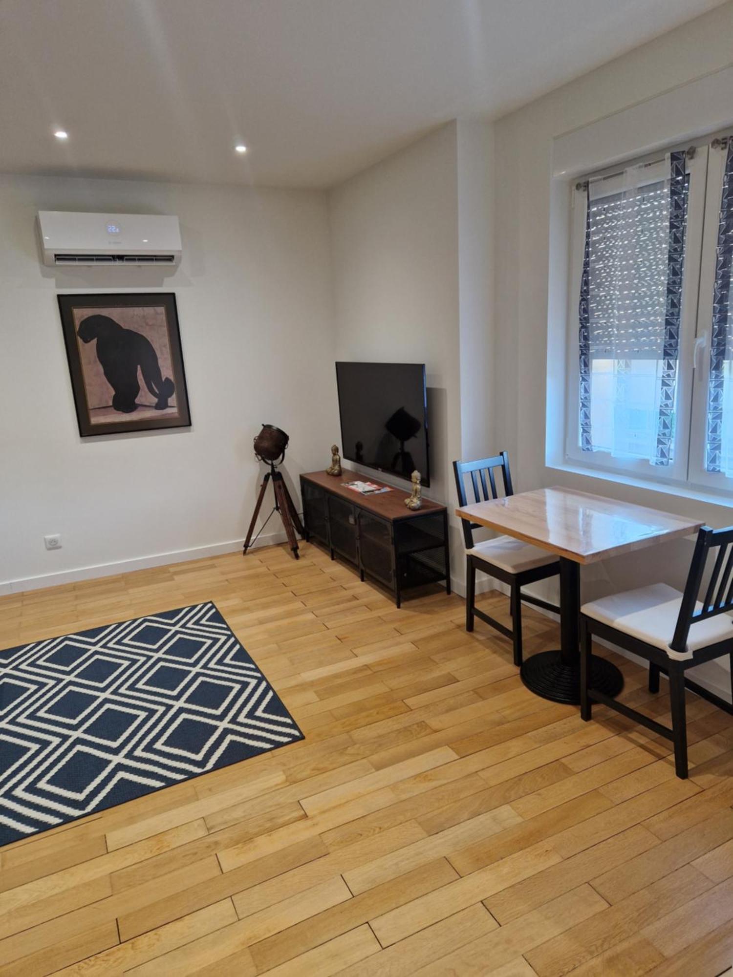 Appartement Cosy Neudorf Climatise Wifi 90M2 Strasbourg Exterior foto